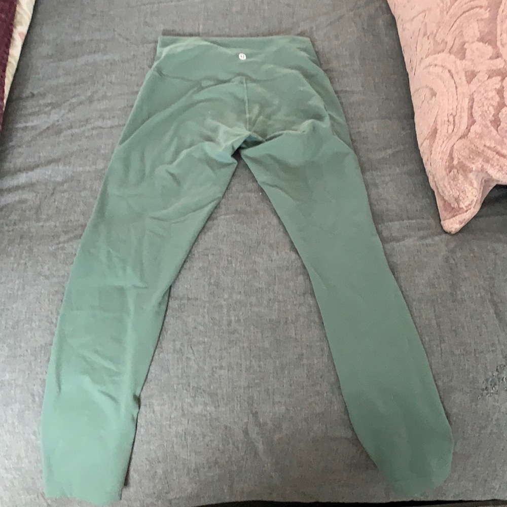 Lululemon aqua leggings